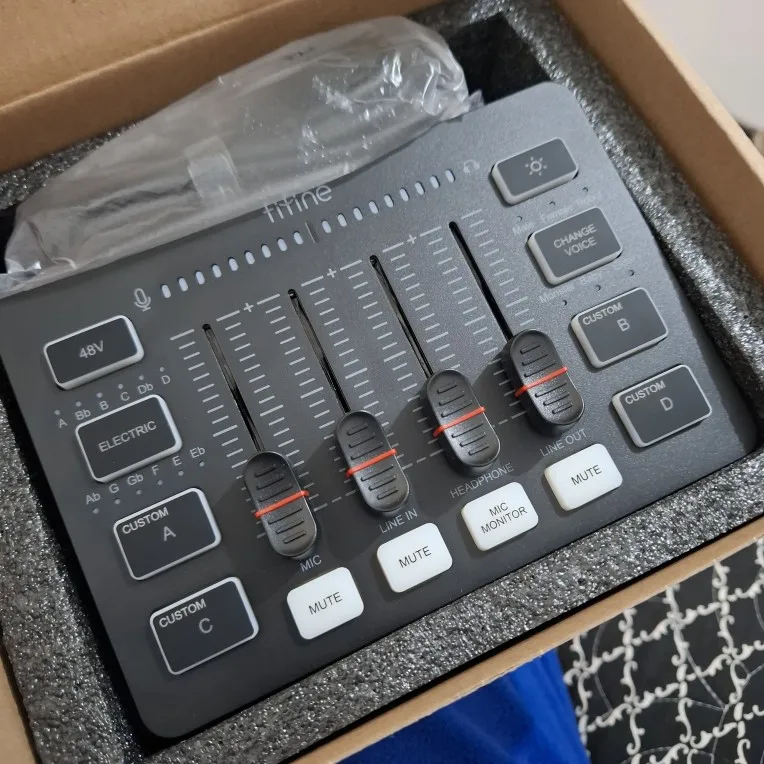 Gaming Mixer: 4-Channel RGB with XLR Mic Interface for Voice & Podcasts photo review