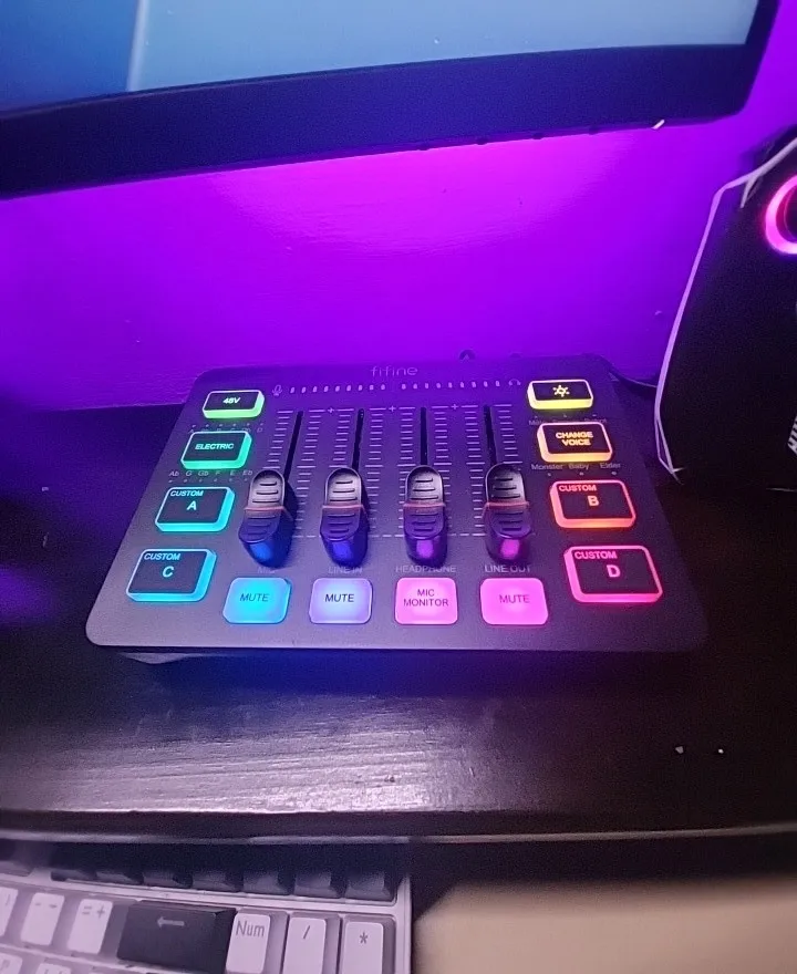 Gaming Mixer: 4-Channel RGB with XLR Mic Interface for Voice & Podcasts photo review